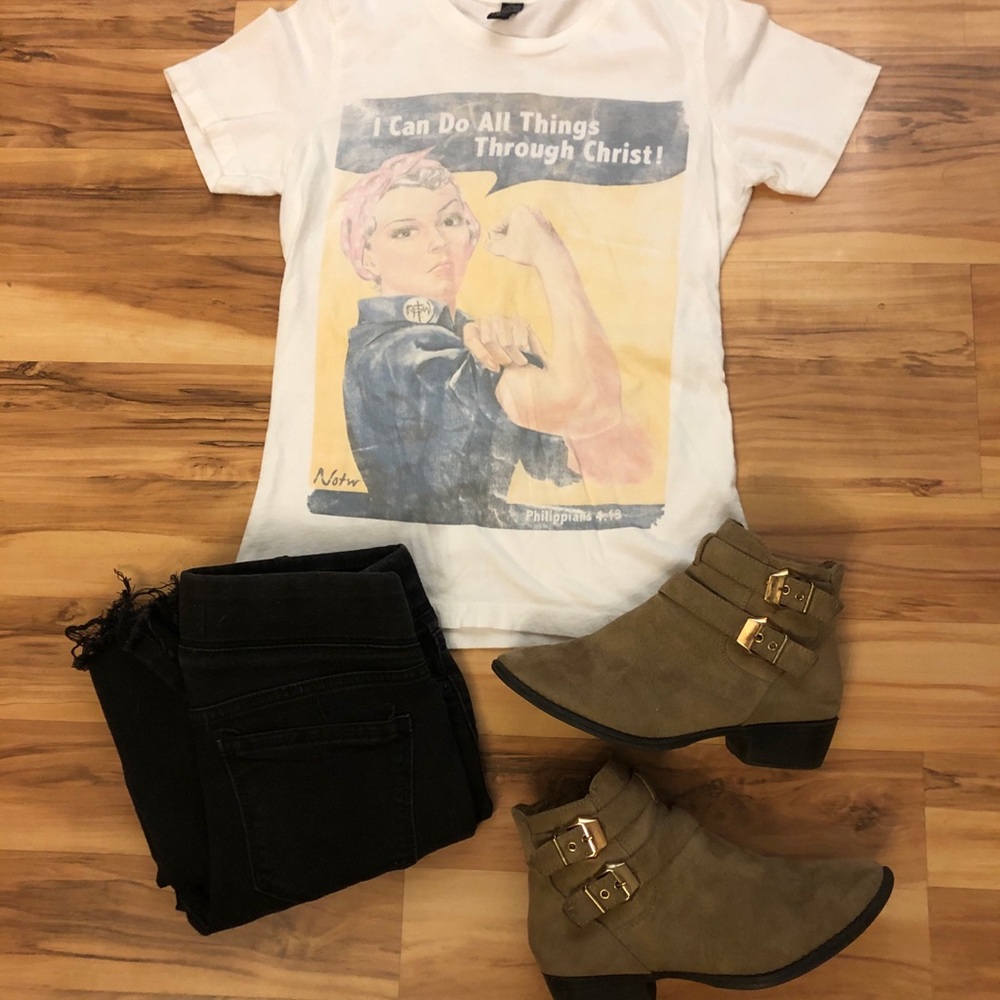 Women’s I Can Do All Things T-shirt